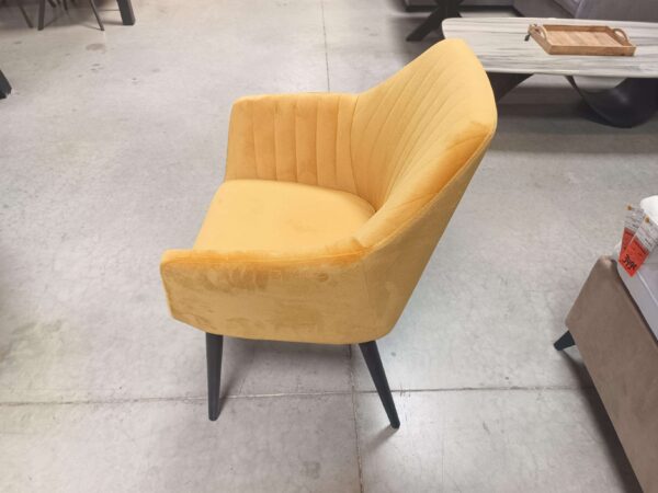 FAUTEUIL VELOURS JAUNE - DESTOCKAGE EXPO – Image 2