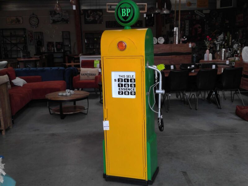 POMPE A ESSENCE BAR EN METAL JAUNE ET VERT H.190CM - MODÈLE EXPO