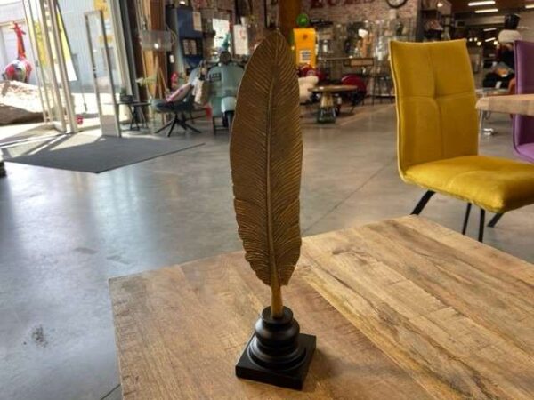 DECORATION PLUME DORÉE H.42CM