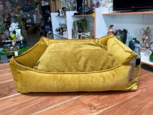 PANIER POUR CHIEN COLORIS JAUNE MOUTARDE 70X60X20CM ANNEXE MEUBLE & DECO