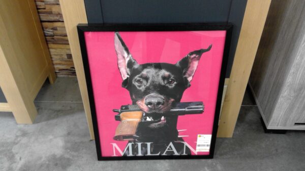 TABLEAU CHIEN MILAN 53X63CM
