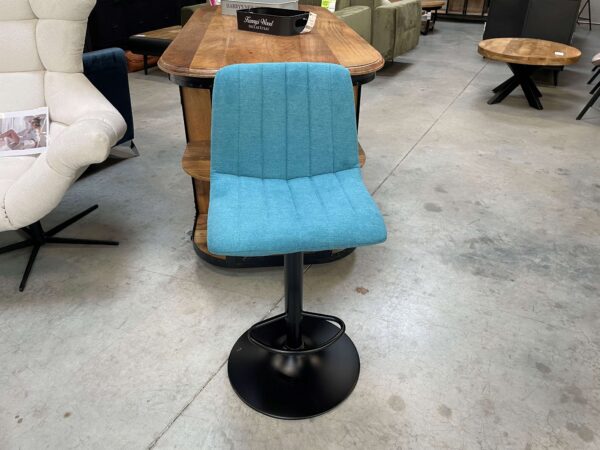 TABOURET DE BAR COLORIS BLEU PIEDS MÉTAL NOIR ANNEXE MEUBLE & DECO