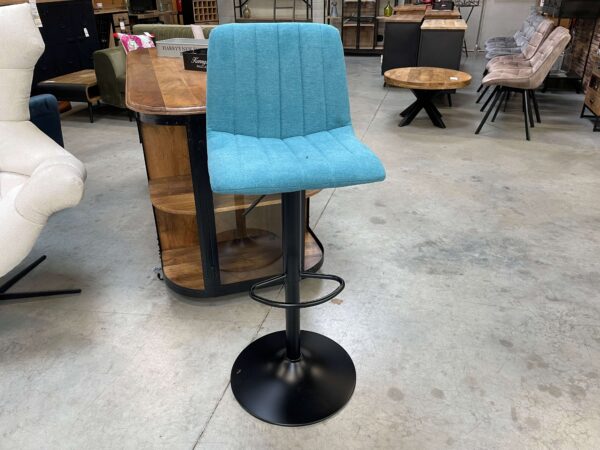 TABOURET DE BAR COLORIS BLEU PIEDS MÉTAL NOIR ANNEXE MEUBLE & DECO