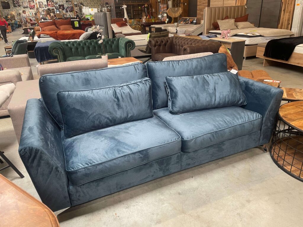 CANAPÉ ISLA 3 PLACES COLORIS BLEU - PIEDS CHROMÉS