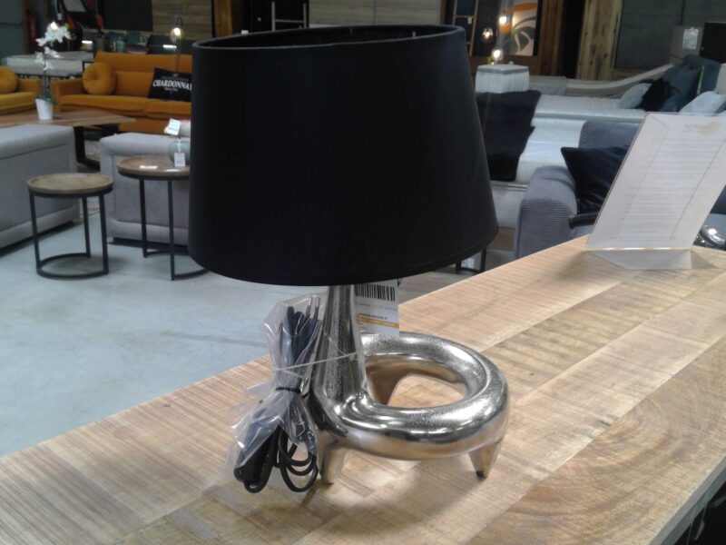 LAMPE PIED MÉTAL AVEC ABAT JOUR NOIR