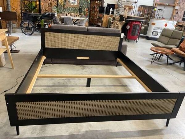 LIT VIENNA 180 X 200 NOIR CANNAGE NATUREL
