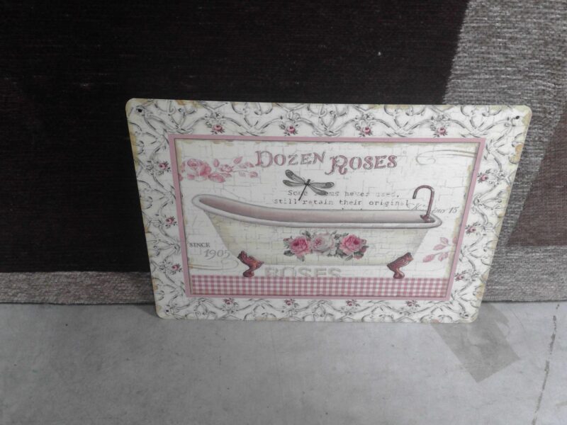 PLAQUE METAL 25X33CM DOZEN ROSES