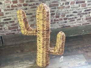 CACTUS EN JACINTHE D’EAU H.80CM ANNEXE MEUBLE & DECO