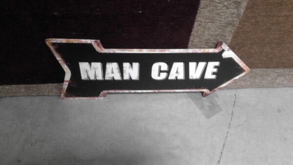 PLAQUE METAL FLECHE MAN CAVE ANNEXE MEUBLE & DECO