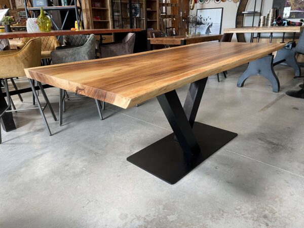 TABLE DE SALLE A MANGER SUAR MASSIF 200CM PIED METAL