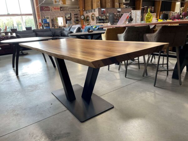 TABLE DE SALLE A MANGER SUAR MASSIF 200CM PIED METAL – Image 3