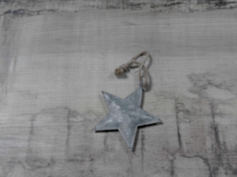 ETOILE METAL A SUSPENDRE PM 8CM
