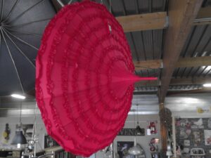 PARAPLUIE ROUGE ANNEXE MEUBLE & DECO