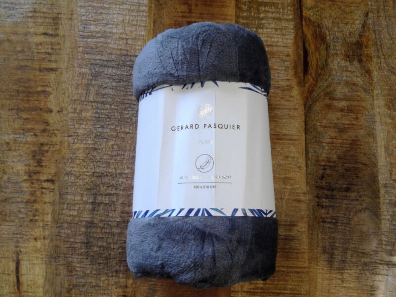 PLAID GERARD PASQUIER 160X210CM GRIS 19.90€ AU LIEU DE 49€