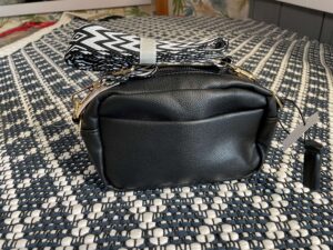 SAC NOIR – BANDOULIERE BICOLORE NOIR ET BLANC ANNEXE MEUBLE & DECO