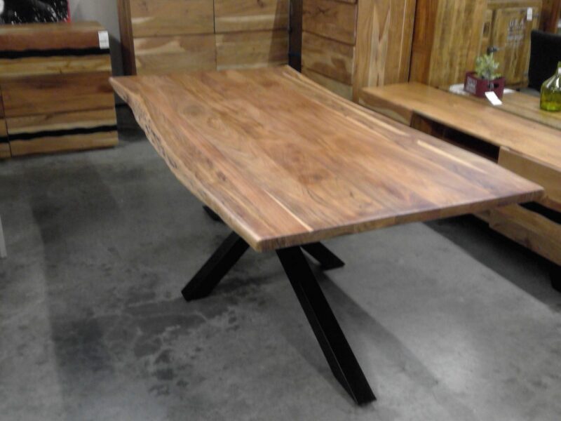 TABLE DE SALLE À MANGER ACACIA MASSIF 200CM - PIED ARAIGNÉE MÉTAL NOIR