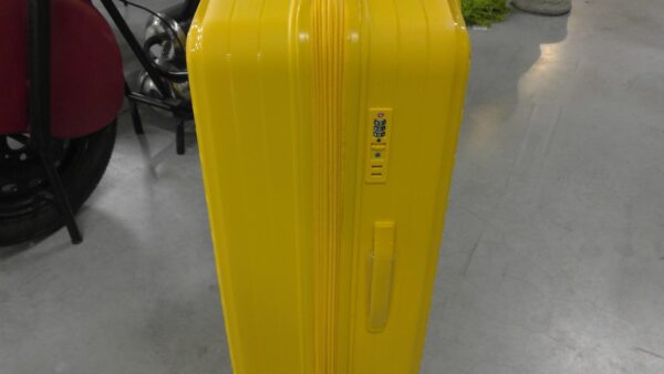 VALISE GM JAUNE – 100% POLYPROPYLÈNE – DOUBLE ROULETTES ANNEXE MEUBLE & DECO