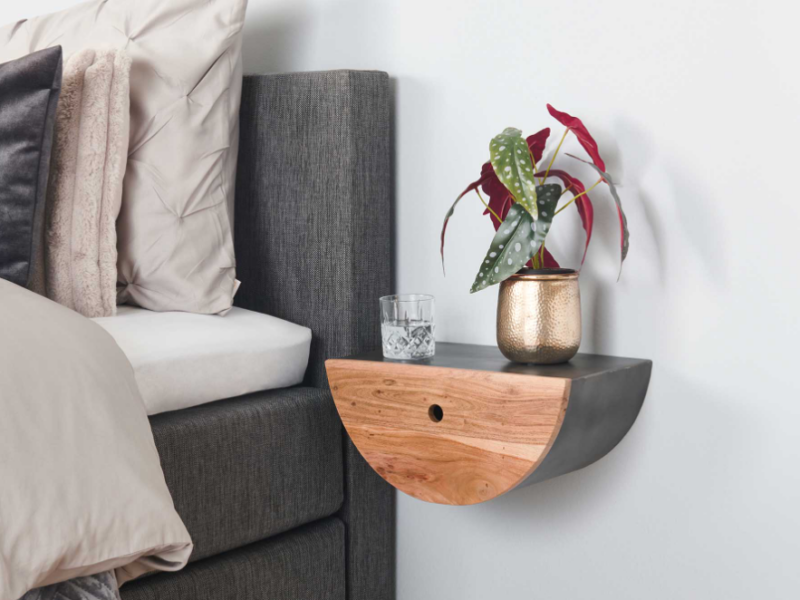 TABLE DE CHEVET DEMI LUNE ACACIA MASSIF - DESTOCKAGE