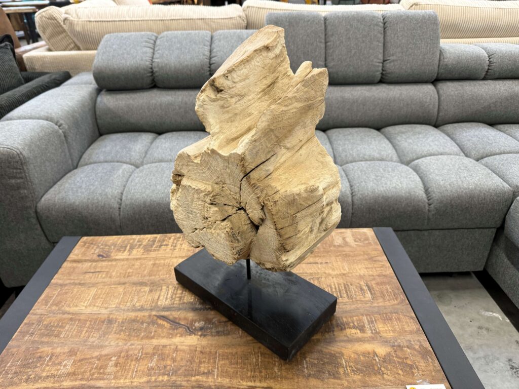 SCULPTURE EN BOIS SUR SOCLE H.55CM