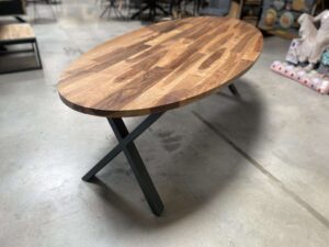 TABLE OVALE 240CM EN NOYER MASSIF - PIEDS X MÉTAL ANTHRACITE - DESTOCK