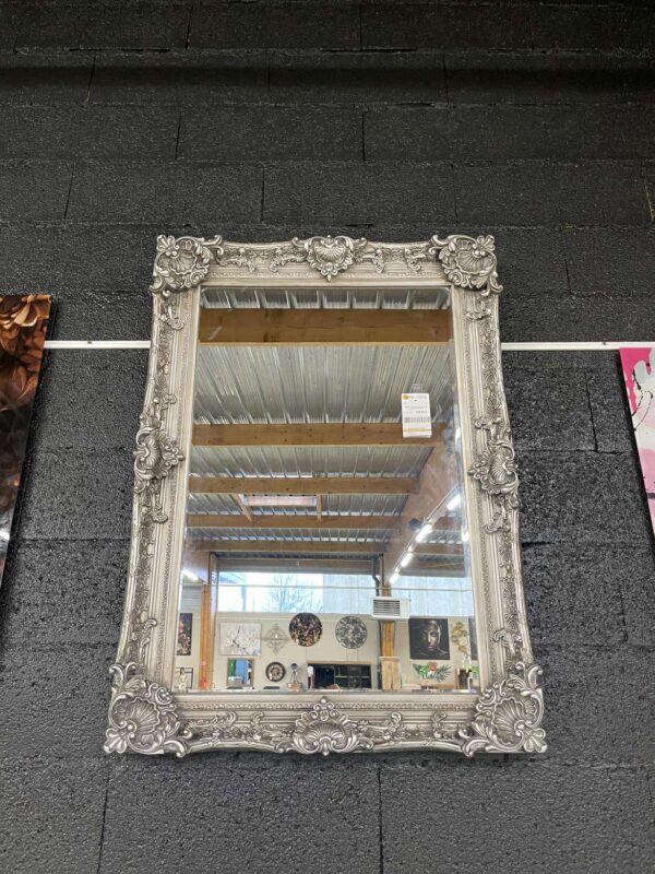 MIROIR STYLE BAROQUE COLORIS ARGENTÉ 60X90CM ANNEXE MEUBLE & DECO