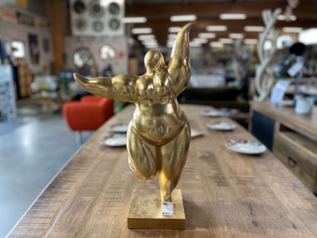 FEMME DANSE RÉSINE COLORIS DORÉ H.52.5CM - DESTOCKAGE