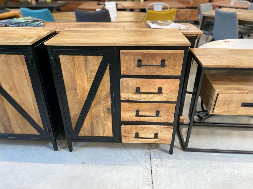 MEUBLE D'APPOINT 1 PORTES + 4 TIROIRS MANGUIER ET MÉTAL