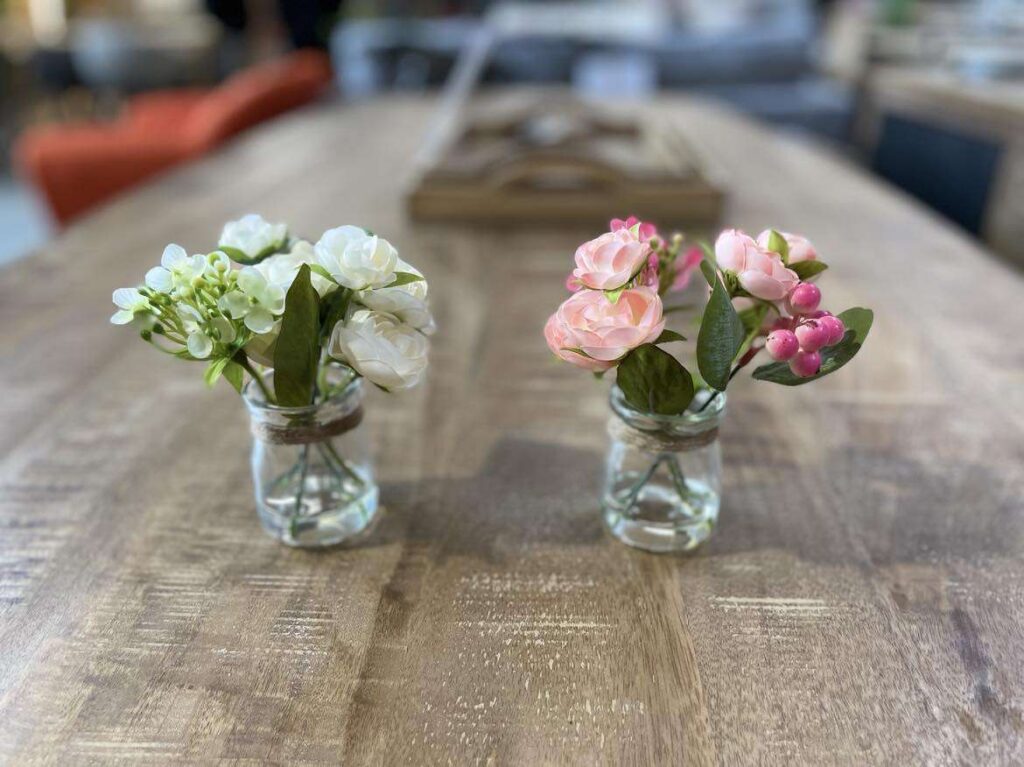 POT EN VERRE AVEC BOUQUET EN TISSU DIFFÉRENTS MODÈLES - DESTOCK