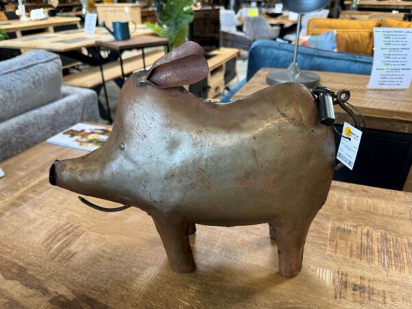 COCHON EN METAL EXTERIEUR OU INTERIEUR
