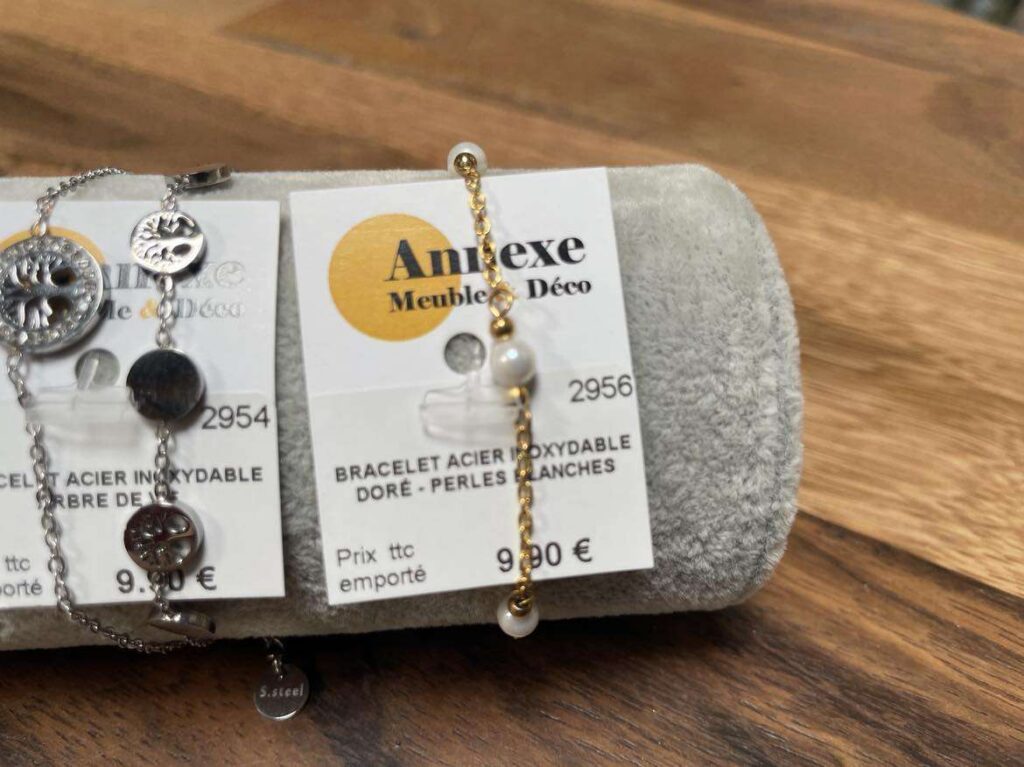 BRACELET ACIER INOXYDABLE DORÉ - PERLES BLANCHES