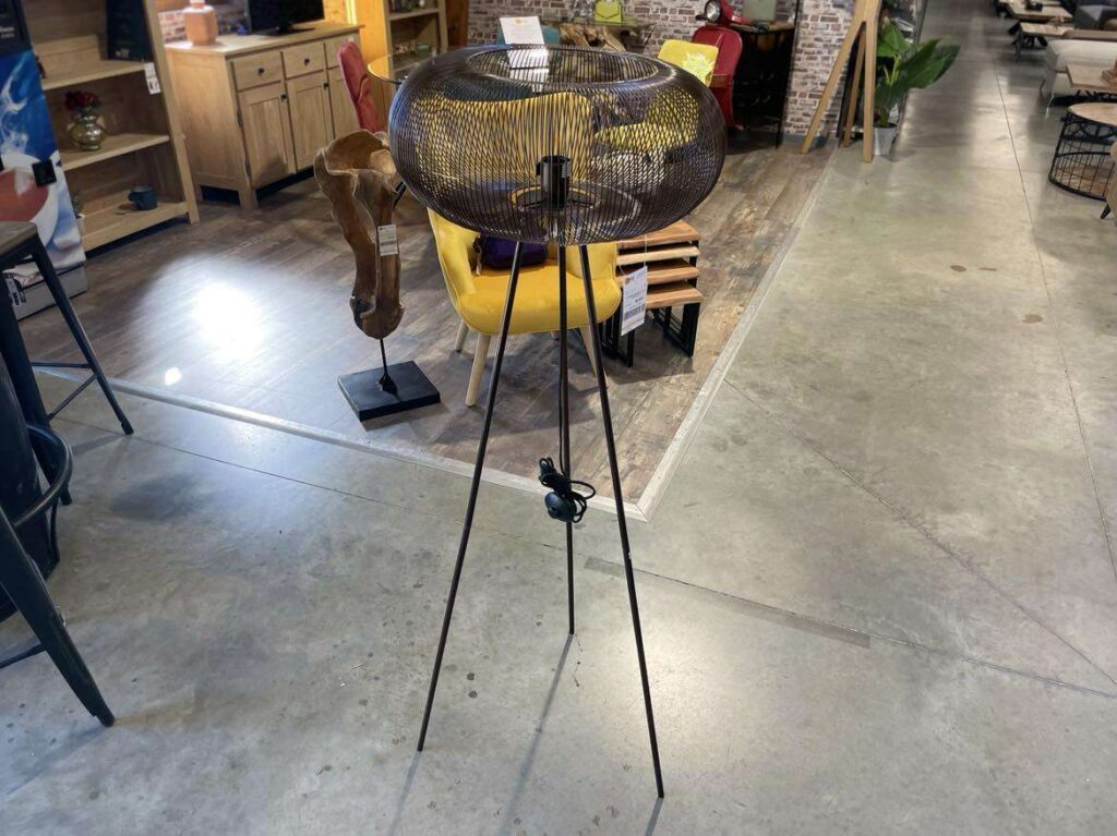 LAMPADAIRE TWIST MÉTAL NOIR - DESTOCKAGE