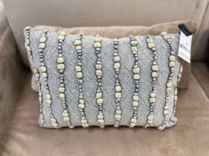 COUSSIN 50X30CM COLORIS GRIS BRODÉ ANNEXE MEUBLE & DECO