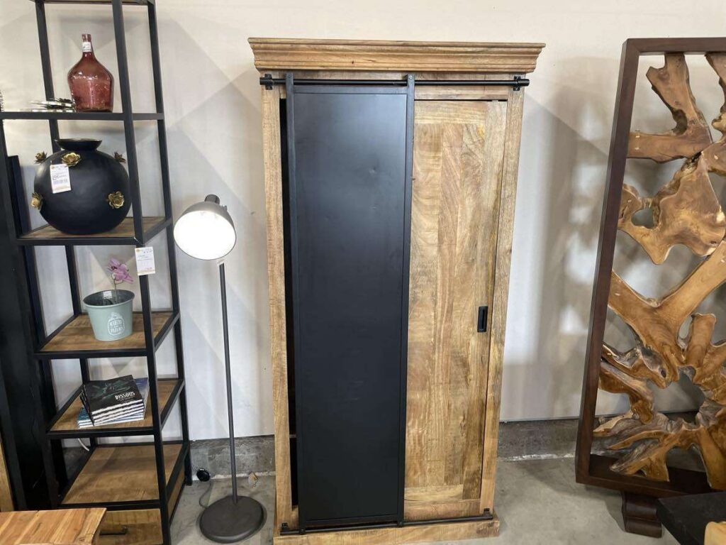 MEUBLE 1PTE MANGUIER MASSIF + 1PTE MÉTAL NOIR (PENDERIE + ÉTAGÈRES)