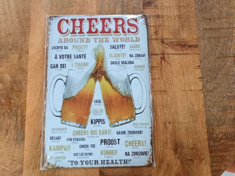PLAQUE MÉTAL 20X30CM CHEERS BIERES
