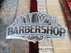 PLAQUE METAL BARBERSHOP L.45CM ANNEXE MEUBLE & DECO