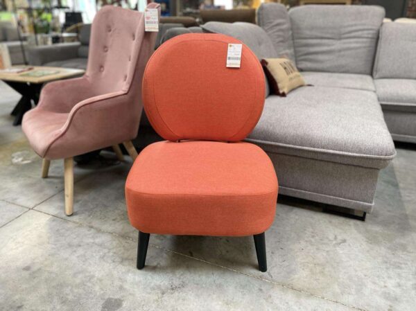 FAUTEUIL – LISSEUSE COLORIS CORAIL – PIEDS NOIRS – DESTOCK EXPO ANNEXE MEUBLE & DECO