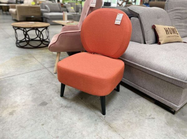 FAUTEUIL – LISSEUSE COLORIS CORAIL – PIEDS NOIRS – DESTOCK EXPO ANNEXE MEUBLE & DECO