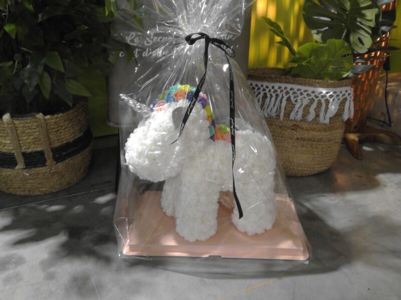 LICORNE FLEURS BLANCHES 37CM (FLK016B)