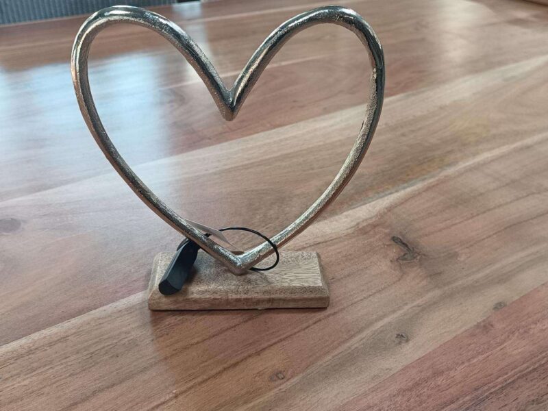 COEUR MÉTAL SOCLE BOIS H.21CM