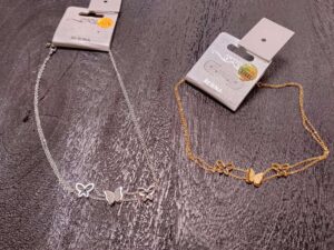 COLLIER PAPILLONS ACIER INOXYABLE DORÉ OU ARGENTÉ