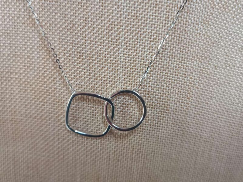 COLLIER EN ARGENT 925 - CERCLE ET CARRÉ ENLACÉS