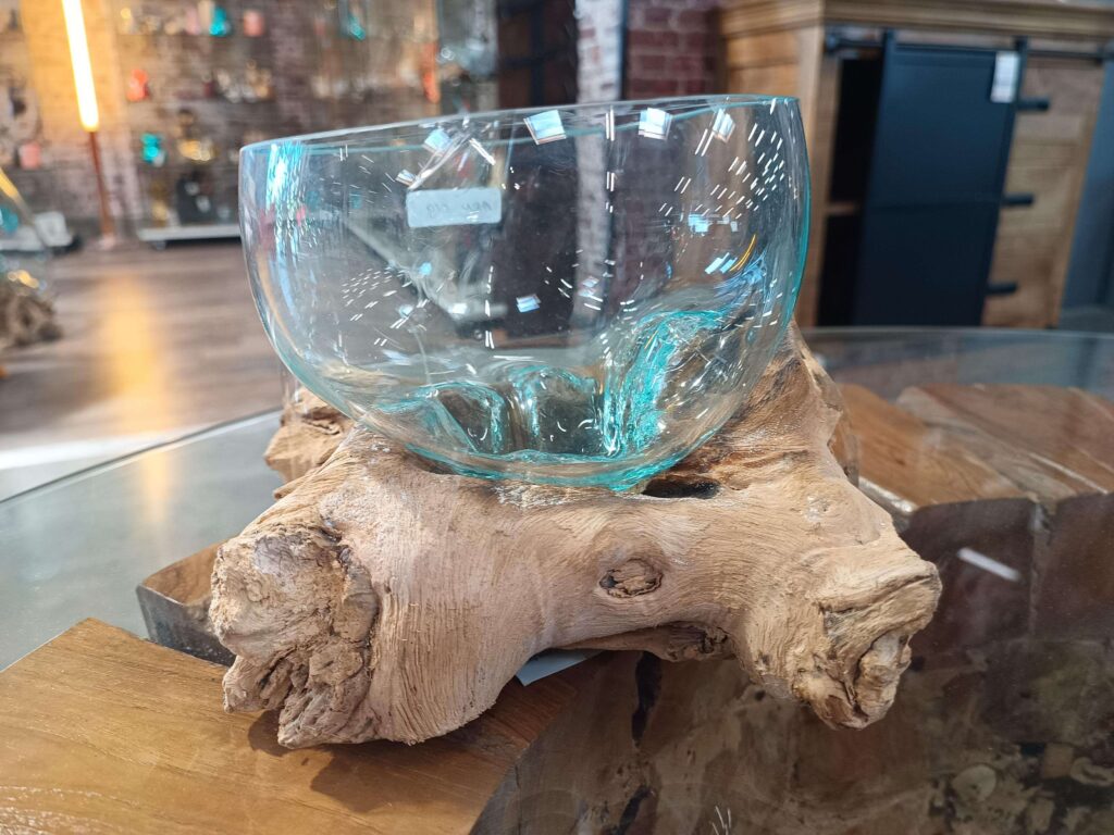 PLAT RACINE DE TECK (ARN019)