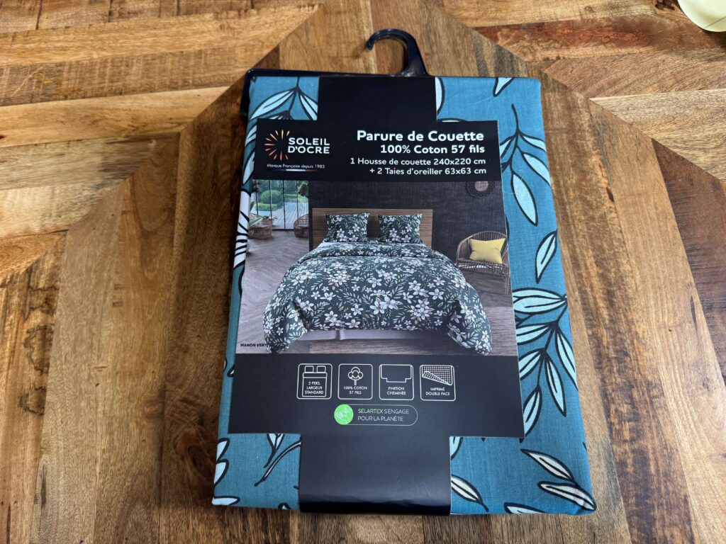 PARURE DE LIT (HOUSSE DE C. 220X240CM + 2 TAIES D'O.) VERT 100% COTON