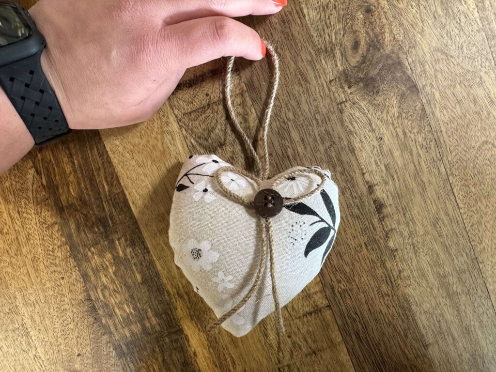 COEUR A SUSPENDRE DÉCO