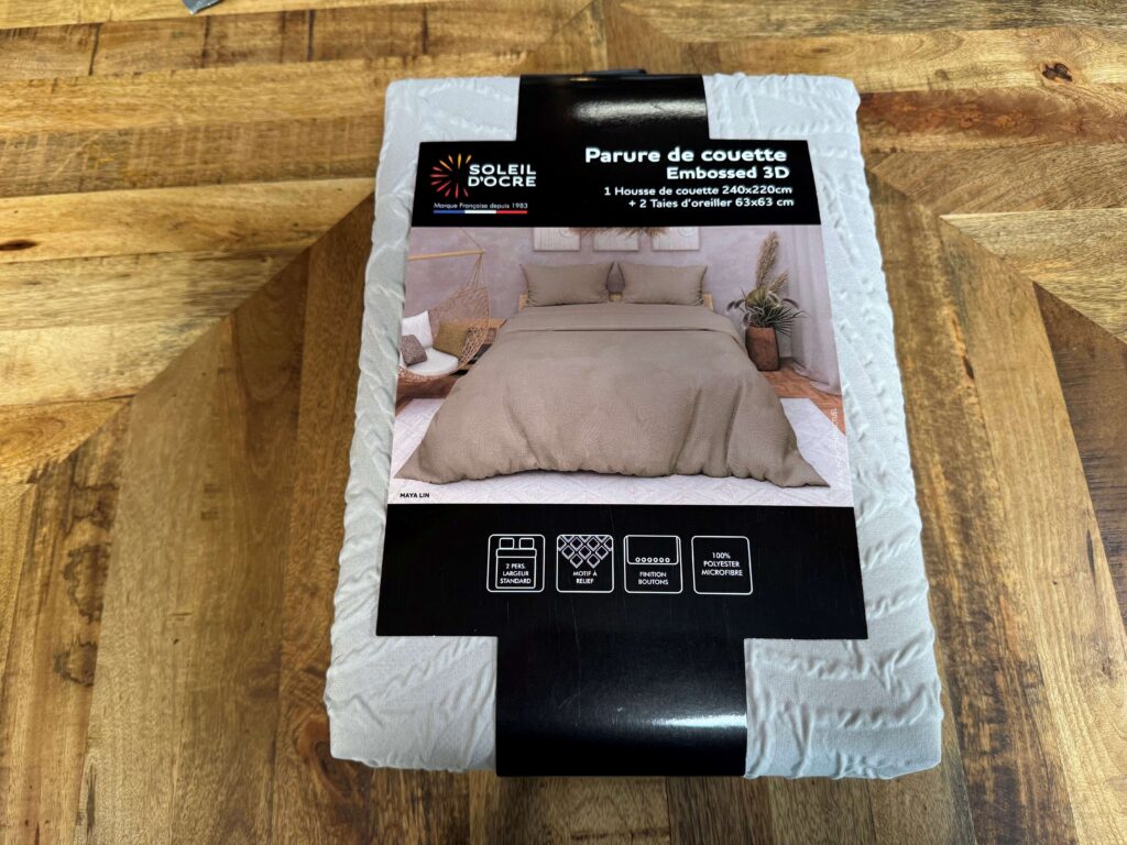 PARURE MAYA  (HOUSSE DE C. 220X240CM + 2 TAIES D'O.) COLORIS LIN