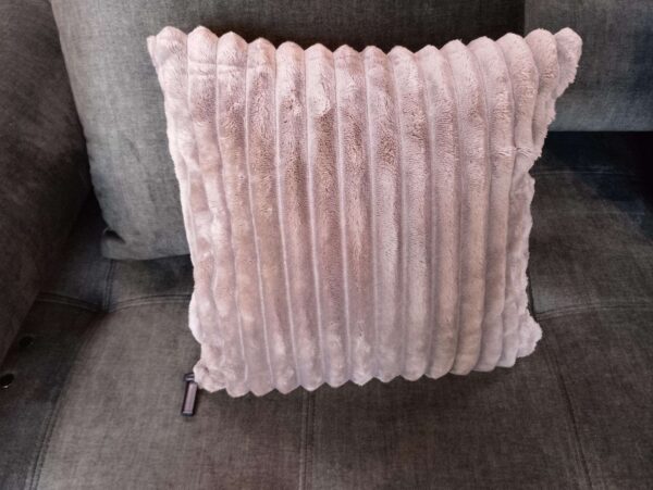 COUSSIN TOUT DOUX 45X45CM COLORIS GRIS CLAIR
