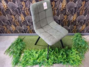 CHAISE CHILI COLORIS VERT - PIEDS MÉTAL NOIR