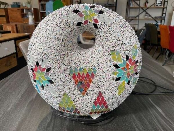 LAMPE DONUT MOSAIQUE 35CM PERLÉE – Image 2