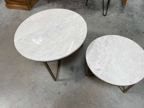 LOT DE 2 TABLES GIG. PIEDS DORÉS - DESSUS MARBRE BLANC - DESTOCK EXPO – Image 3