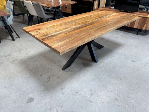 TABLE EN MANGUIER MASSIF 200CM + 2 ALL. DE 40CM - PIED ARAIGNÉ MÉTAL N – Image 5